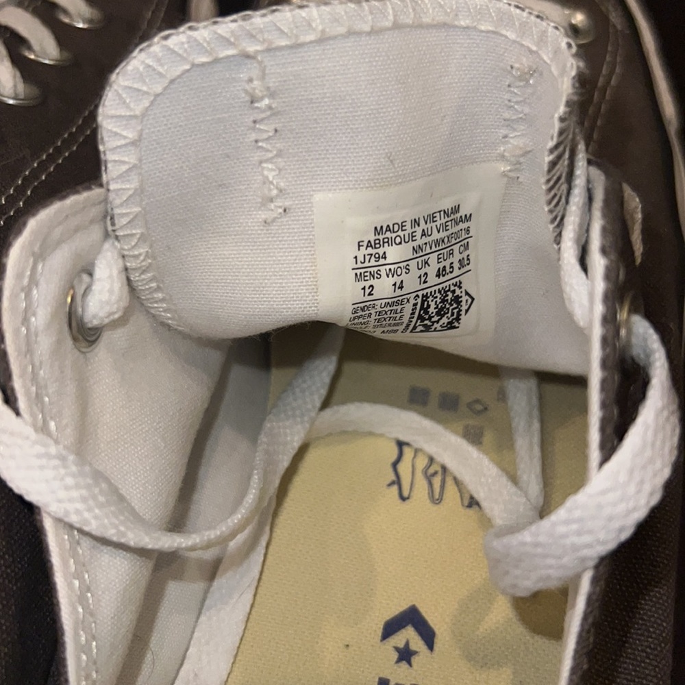 Converse - Picture 3 of 4